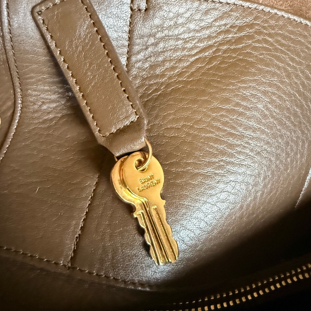 Saint Laurent Large Brown Suede Sac De Jour - Picture 13 of 16